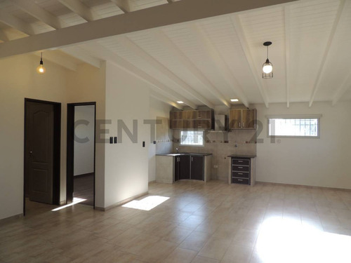 Casa En Venta En Los Talas, Berisso - 3 Dormitorios Y 2 Baños