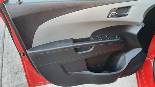 Chevrolet Sonic 2017 Lt Hatchback Std