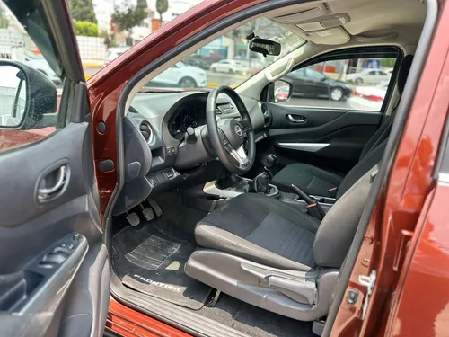 Nissan Frontier 2.5 Le Mt