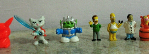 Lote De 11 Muñequitos Miniatura (Usado)