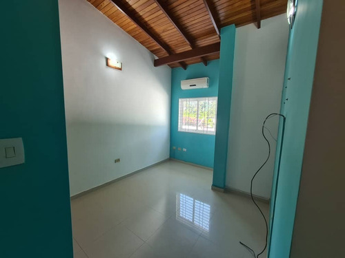 Imagen 6 de 10 de Town House En Res. Las Trinitarias, San Diego (lemth-135)