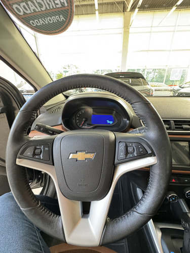 Chevrolet Onix 1.4 MPFI ADVANTAGE 8V FLEX 4P AUTOMÁTICO