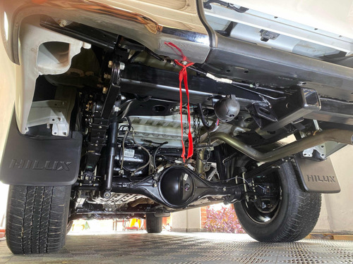 Toyota Hilux Pick-up 2.8 Cd Srx 204cv 4x4 At