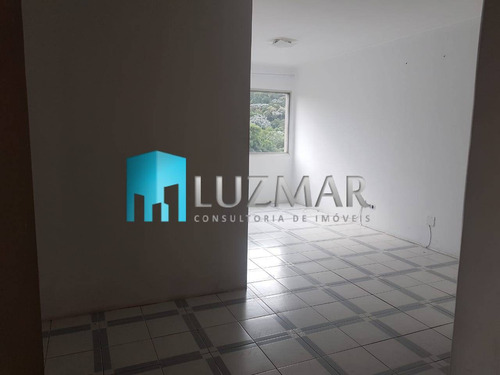 Imagem 2 de 15 de Apartamento Com Três Dormitórios No Jardim Germânia - 372ll