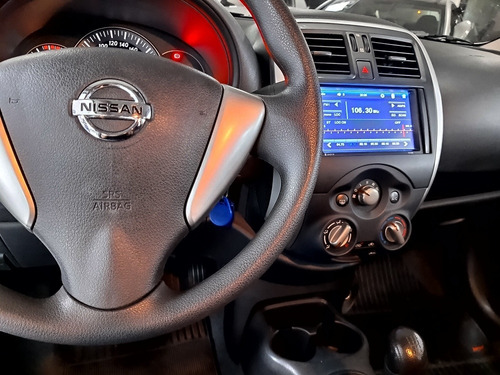 Nissan Versa 1.0 12v Conforto 4p 2017