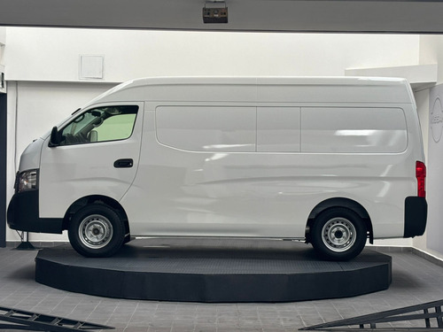 Nissan Urvan PANEL AMPLIA L4 2.5L STD
