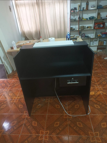 Mueble Recepción En Color Negro.