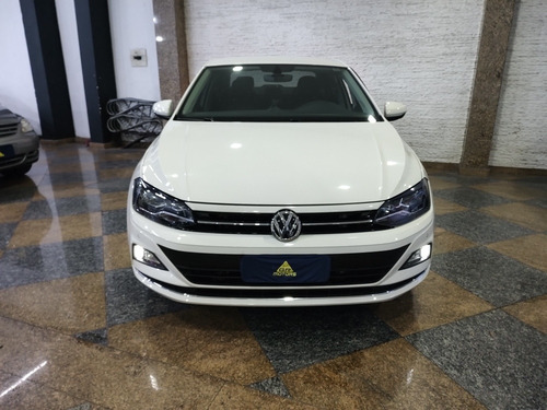 Imagem 3 de 11 de Volkswagen Virtus 2019 1.0 Highline 200 Tsi Aut. 4p