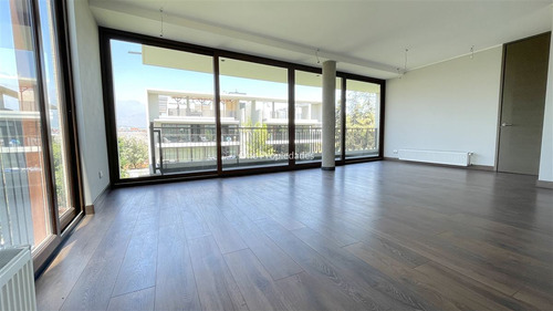 Penthouse Venta 3d3b 2 Est 1 Bod La Dehesa Sin Uso Oriente