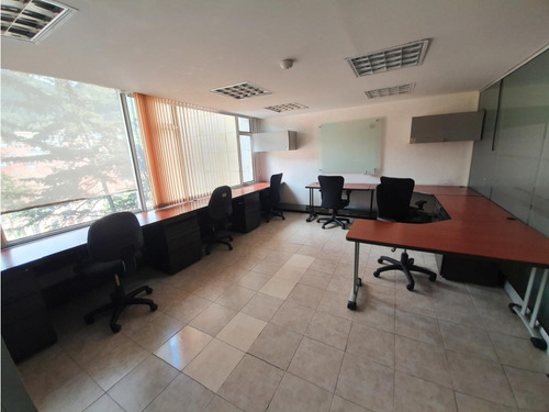 Oficina Amoblada En Arriendo En Centro Internacional