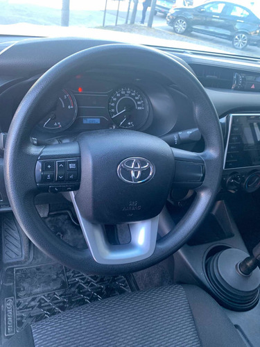 Imagen 14 de 15 de Toyota Hilux 2016 2.4 Cd Dx 150cv 4x2