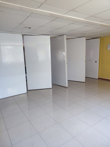 Oficina Amplia En Centro De Concepción
