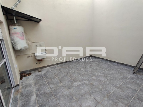 Imagen 5 de 11 de Ph 2 Ambientes Con Patio - Moliere 300