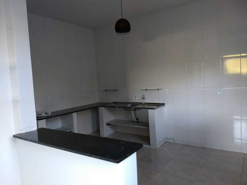 Casa Em Baependi, No Sul De Minas , Terra De Nhá Chica, Muito Boa Com 02 Quartos Sala , Copa , Cozinha E Fogão De Lenha. - 266
