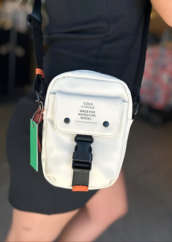 Mini Bag Gang Prüne Con Asas Negras Blanco Lisa Níquel Negro