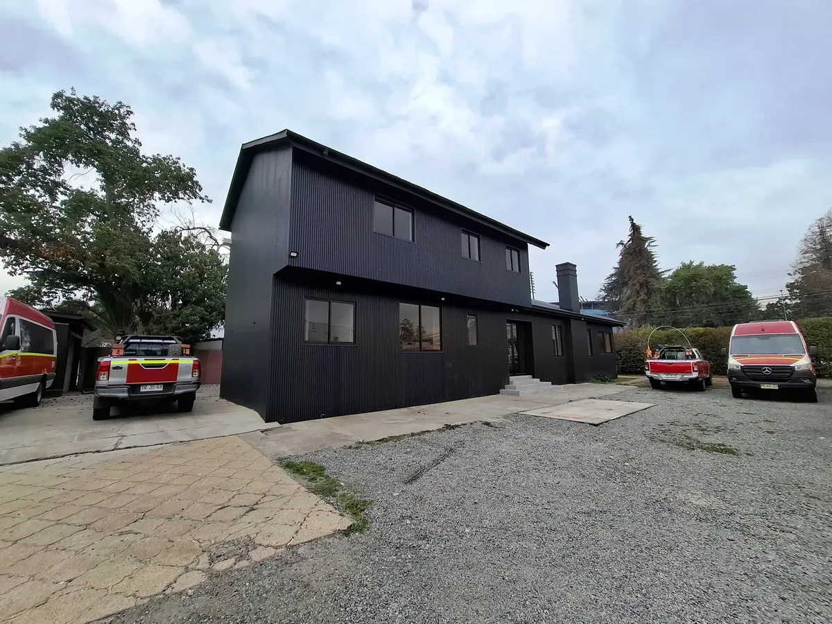 Imagen 2 de 12 de Arriendo De Casa - Oficina Cercana A Avenida Freire