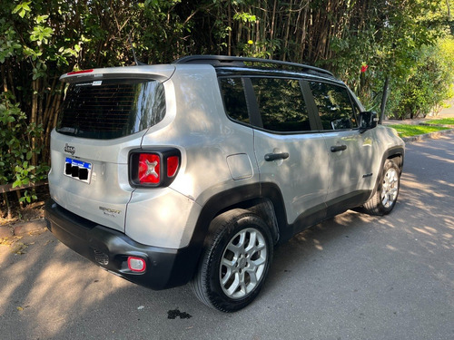 Imagen 11 de 20 de Jeep Renegade 1.8 Automatica Sport Plus Año 2018 Gris Plata