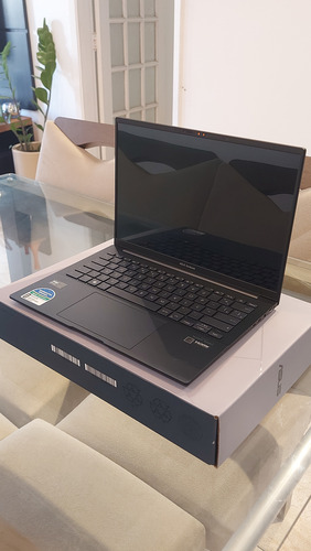 Asus Zenbook 14 Oled, Intel Core Ultra 9 185h, 32gb, 1tb Ssd Ponder Blue (Usado)