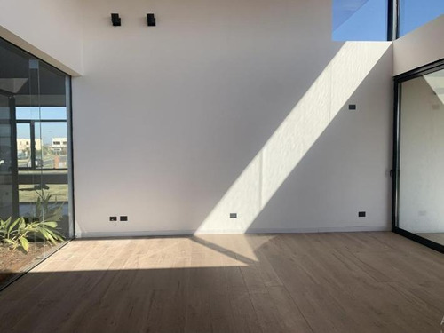 Imagen 9 de 19 de Casa 4 Amb Puro Diseño En Ceibos