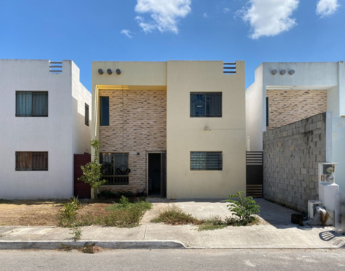 Casa Amueblada En Renta/venta En Las Americas Ii