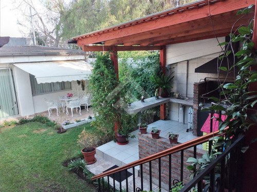 Venta De Dos Casas Las Condes De 4 Dorm / 4 Baños