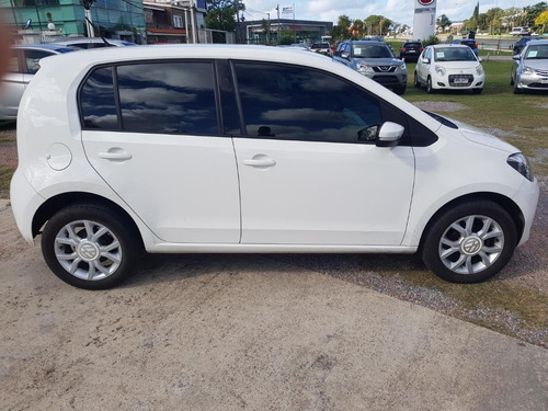 Volkswagen Up! 2016 1.0 High Up! 75cv