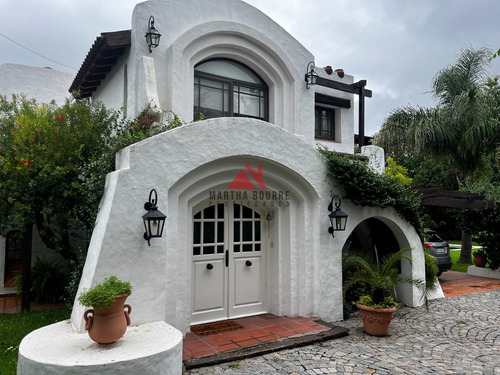 Casa En Venta En Larena Country Club, Pilar, G.b.a. Zona Norte