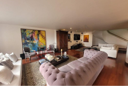 Arriendo Fabuloso Duplex 212m2, 3 Cuartos, Rosales Sobre La Circunvalar. Piso 7. Vista