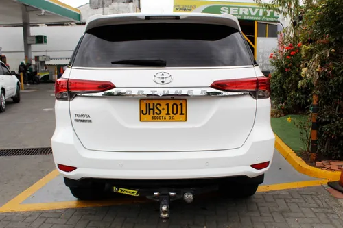 Toyota Fortuner 2.8 At