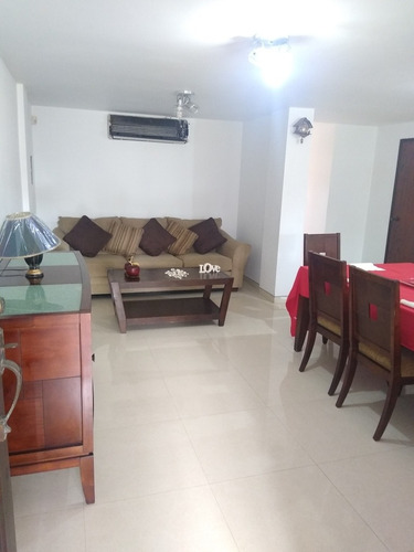 Imagen 2 de 14 de Townhouse Jorge Coll @inversionesdalroc.ca +584168954884