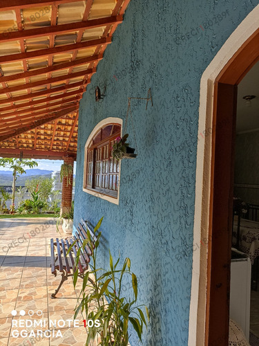 Chácara Térrea Com 3 Suítes ,piscina , Churrasqueiras, 5 Ban
