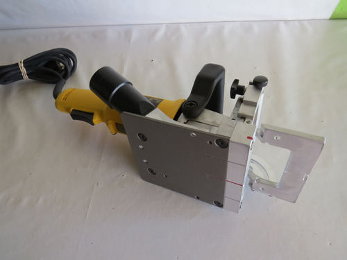 Ensambladora Dewalt Mod.dw682, No Bosch O Makita (Usado)