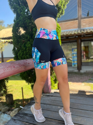 Imagem 2 de 7 de Short Compressão Corrida Pro Racing C/ Bolsos