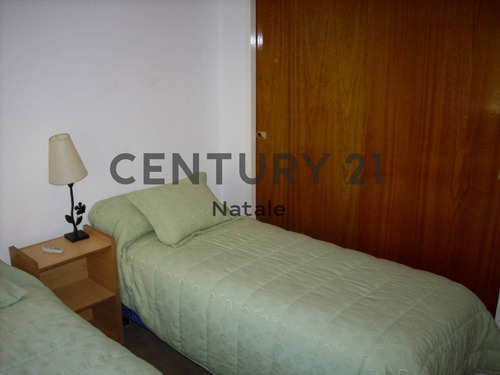 Imagen 6 de 10 de 5 Y 44. Venta Departamento + 12 Cocheras Complementarias.