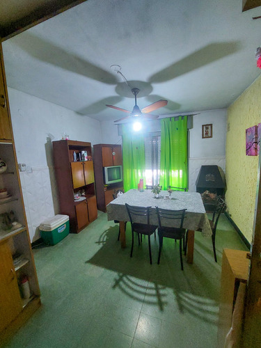 Casa En Pueblo Nuevo Con Patio Y Cochera ¡oportunidad!