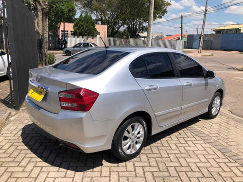 Imagem 7 de 10 de Honda City Lx Automático Flex