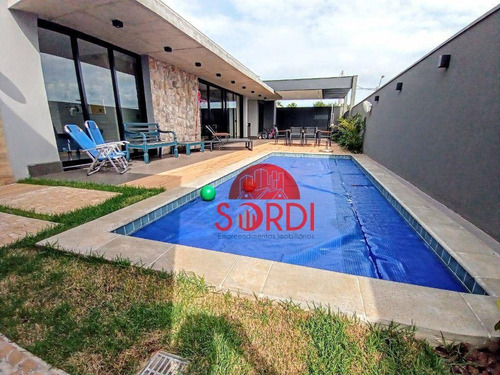 Imagem 1 de 30 de Casa Térrea Com Piscina Em Condomínio Fechado - Ca3189