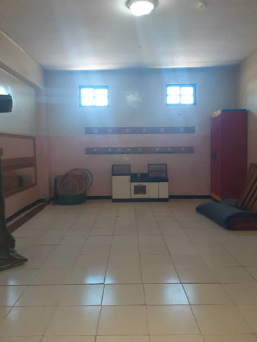 Imagen 8 de 30 de Amplia Casa En Venta La Esmeralda