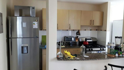 Venta De Apartamento Amoblado En Ph Montemar 21-281