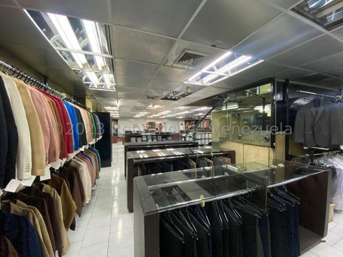 Se Vende Gran Local Comercial En Ccct De Chuao. 24-5041 Cs