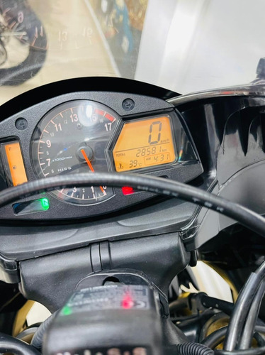 Imagem 6 de 11 de Honda Cbr 600 Rr 2012
