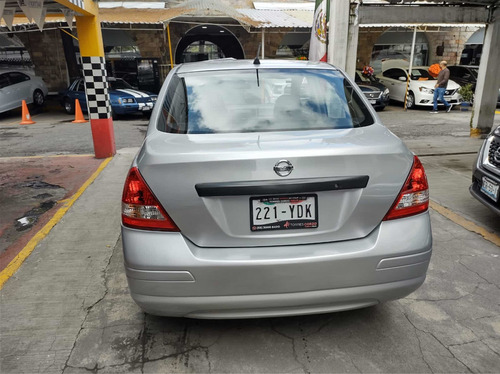 Imagen 7 de 15 de Nissan Tiida 1.8 Sense Sedan Std 6 Vel Ac 2011