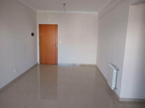 Imagen 2 de 23 de Departamento En Venta En Mataderos