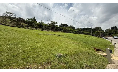 Excelente Lote En Venta Con Vista A Medellín, Los Balsos - El Poblado