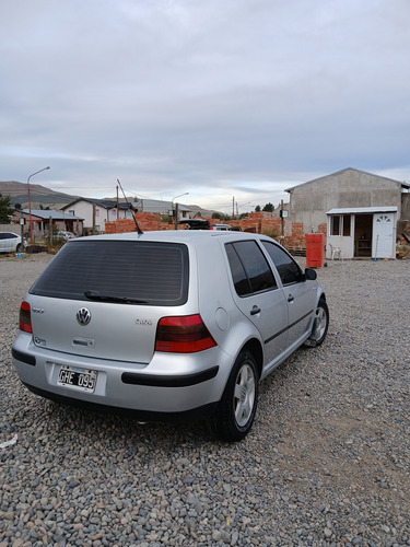 Volkswagen Golf 1.6 Format