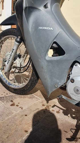 Imagem 3 de 6 de Honda