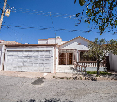 Casa En Venta En Quintas Del Sol Chihuahua, Chih.