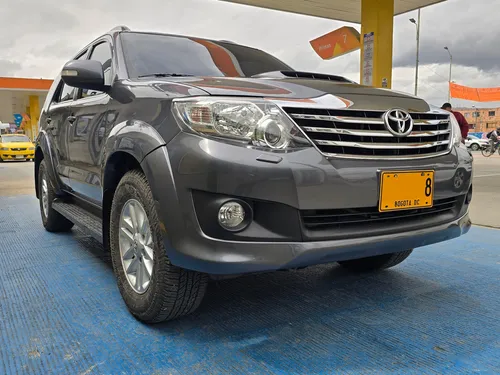 Toyota Fortuner 3.0 Srv D-4d 4x4