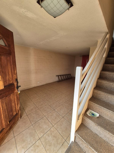 Excelente Casa 2 H+ 2 B + 3 Est