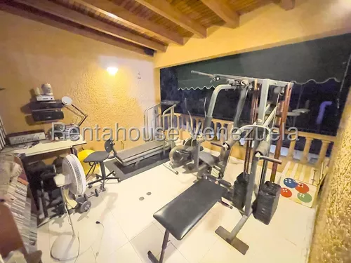 Casa En Venta En La Tahona